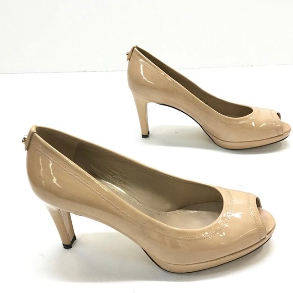Stuart Weitzman Shoes - Stuart Weitzman Nude Peep Toe Pumps